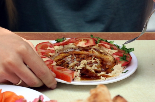 Hatay ve Tarsus mutfağından adı aynı sunumu farklı lezzet: Humus